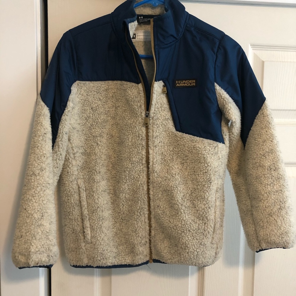 Like new condition! Under Armor Storm Tanuk